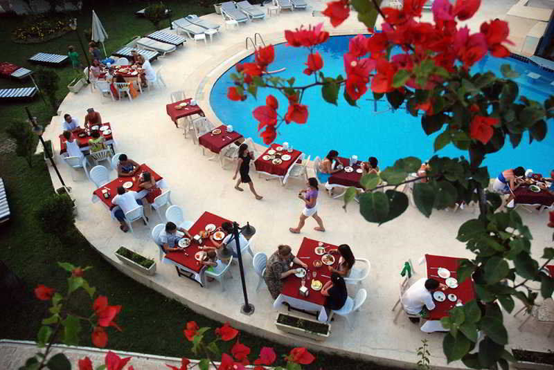 Tal Hotel Белдиби Екстериор снимка