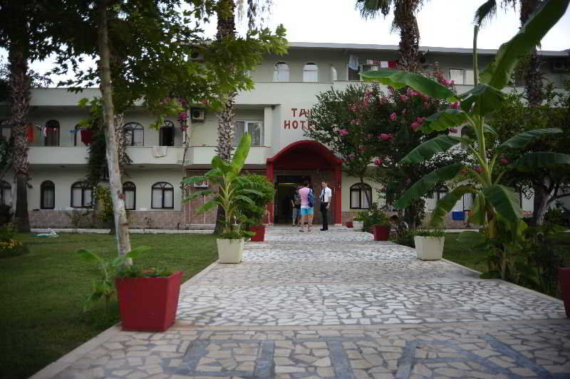 Tal Hotel Белдиби Екстериор снимка