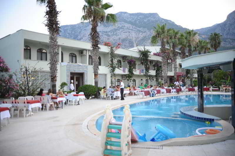 Tal Hotel Белдиби Екстериор снимка