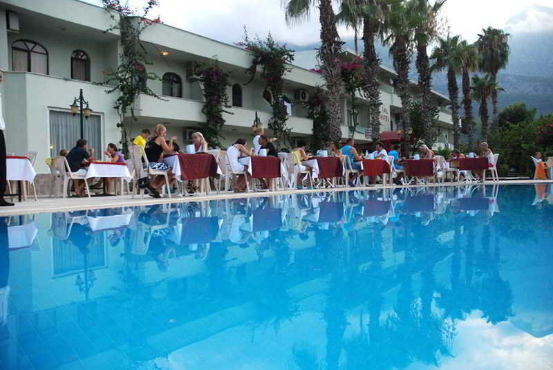 Tal Hotel Белдиби Екстериор снимка